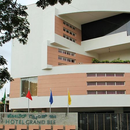 Hotel Grand Bee Bengaluru Kültér fotó